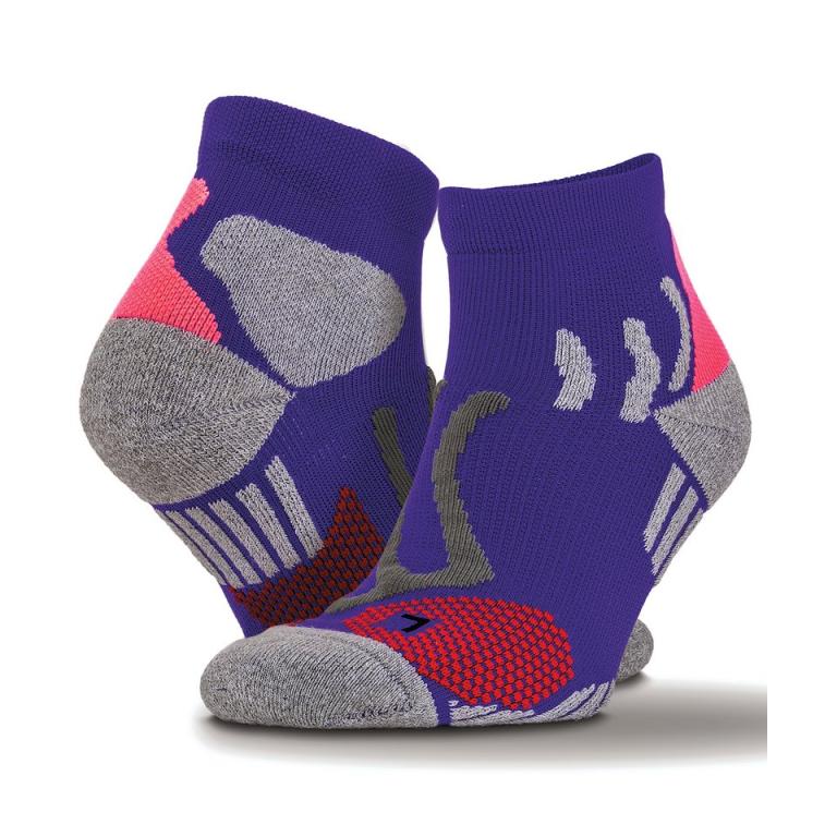 Technical compression sports socks Purple